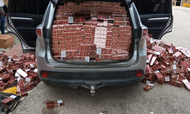 Incautan contrabando millonario de cigarrillos en interior de vehículo en Elías Piña