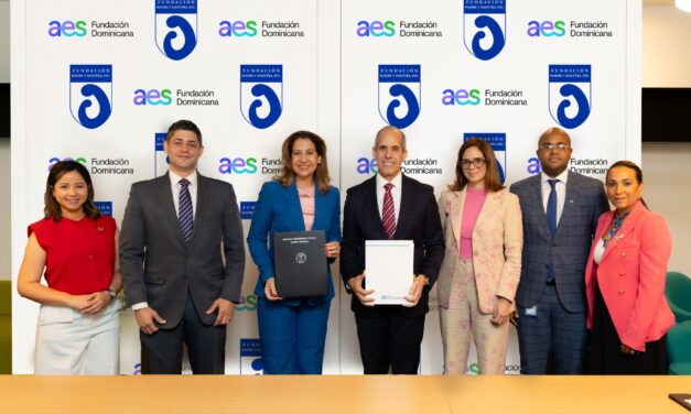 Fundación AES Dominicana Fortalece el Desarrollo Educativo a través del Fideicomiso “Guardianes de la Academia” de la PUCMM