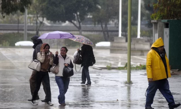 COE amplía alertas a 19 provincias por onda tropical y vaguada
