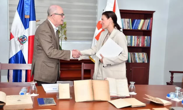 AGN recibe 53 títulos de la biblioteca Pedro Henríquez Ureña