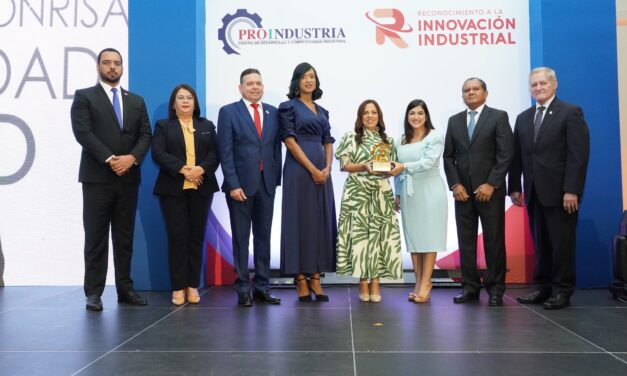 Helados Bon recibe premio por su excelencia en innovación industrial