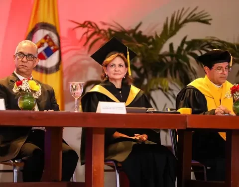 La vicepresidenta Raquel Peña vuelve a ser catedrática universitaria de la PCMM