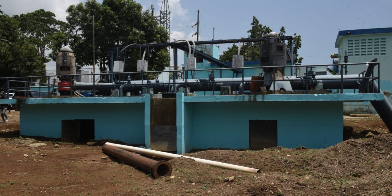 CAASD trabaja en acueducto Haina-Manoguayabo