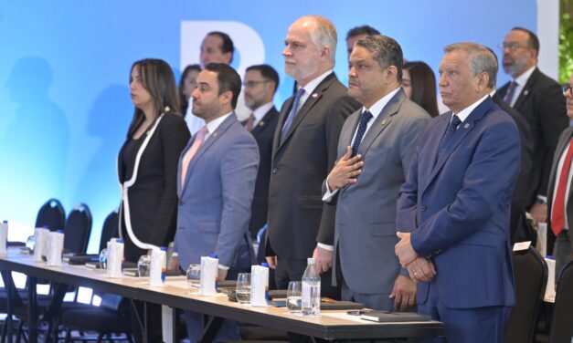 Aguilera afirma que Banreservas se mantiene a la vanguardia para enfrentar riesgos que amenazan el sistema bancario