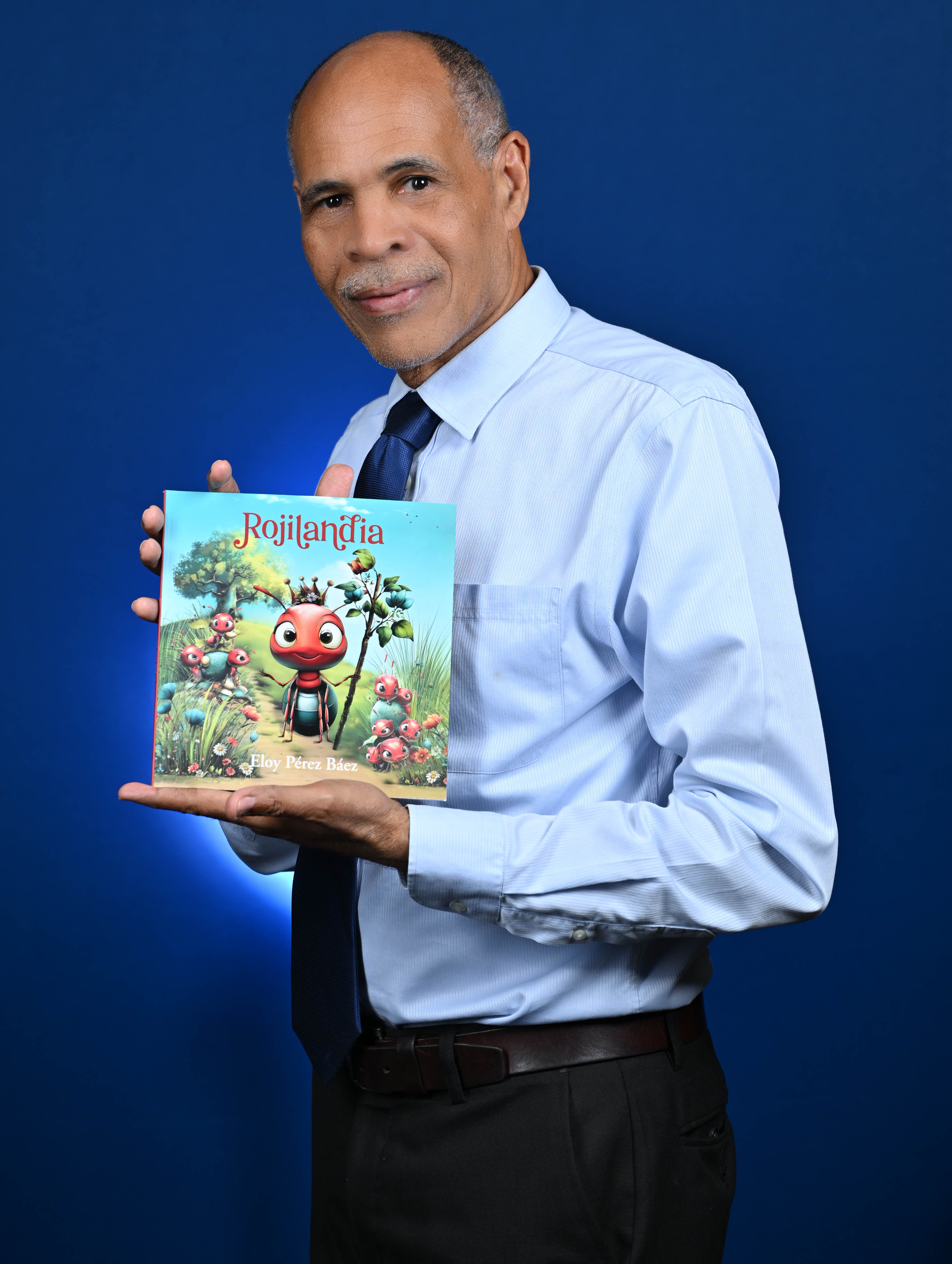 Banco Central presenta libro infantil “Rojilandia” durante la 12.ª Semana Económica y Financiera 2026